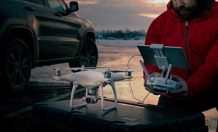 cest_FPV's tweet photo. DJI Phantom 4, sortie officielle https://t.co/s55aAtu3yP https://t.co/AekRqTGLbf