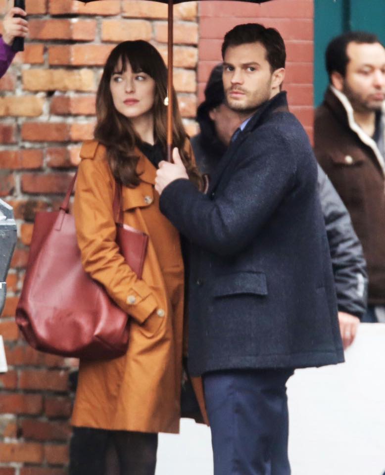 aboutJDornan's tweet photo. 👀💋😊☺️😌😉😍😘 #FiftyShadesDarker #ChristianGrey #AnastasiaSteele https://t.co/NuKsGSxh1M