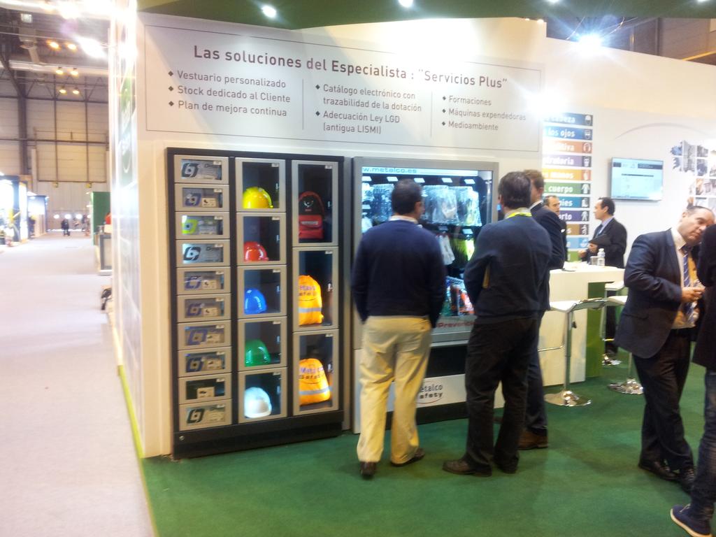 VendingModular's tweet photo. #Gesmatik en el stand de varios expositores en @SICUR_ Nuestra tecnología se impone en el sector #industrial https://t.co/u5RorjNeR5