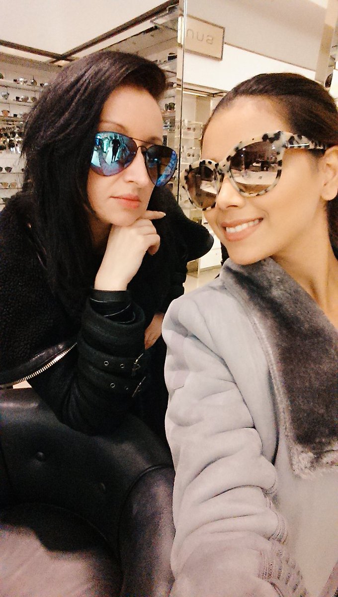 The stars 😎😍 #HiddenBeauties @LUXDOITUK <a href="/MSztabersk/">malgorzata sztabersk</a> <a href="/AgaSuchock/">Aga</a> <a href="/LUXclusives/">LUXury</a> #RayBan #stellamcCartney 😍😎