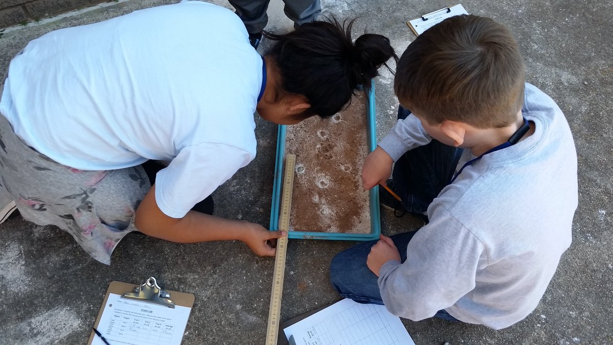 BKrauklis's tweet photo. Making craters can have a big impact on student learning... #KnightKrewe #ncepride #ncescience # https://t.co/wOiaTvwXO2