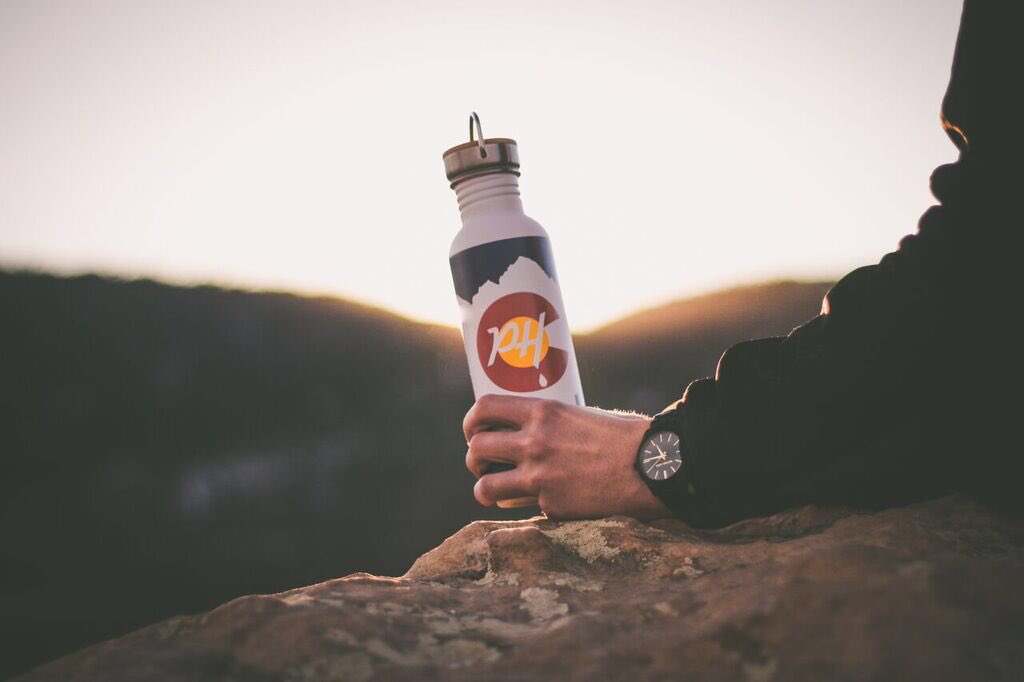 PrimeHydration's tweet photo. Our COLORado bottles are now available online! Limited time offer of $24.99! Link is in our bio! 📸: @andrewnosnhoj https://t.co/2B9Uqjlin8