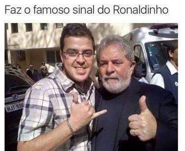 mathscandalera's tweet photo. POR QUE VOCÊ É ASSIM INTERNET???? KKKKKKKKKKKKKKKKKKKKKKK https://t.co/UjaudSHgj9