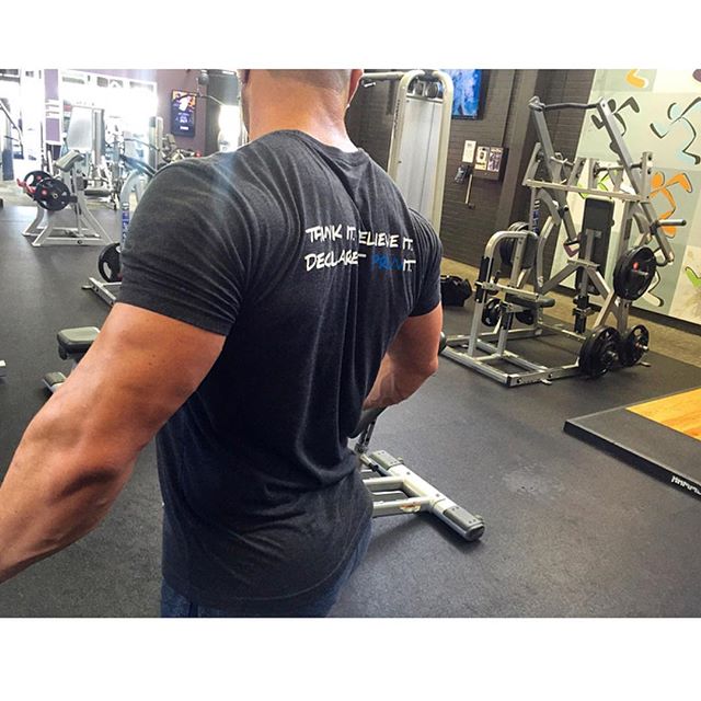 theketoking's tweet photo. Rocking my Pruvit shirt! love the keto//os powder, ketones in a bottle. #Australia #bodybuilding #keto #lchf #pruvit https://t.co/wwmd45kAxf