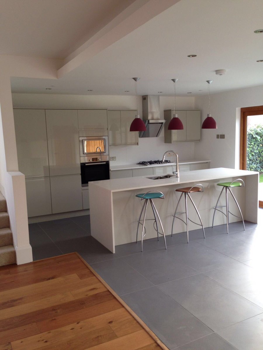 GreensP_'s tweet photo. Kitchen finished # let us take over and do the hard work,you just sit back and get great results#greensplastering https://t.co/391o9ZHN2w