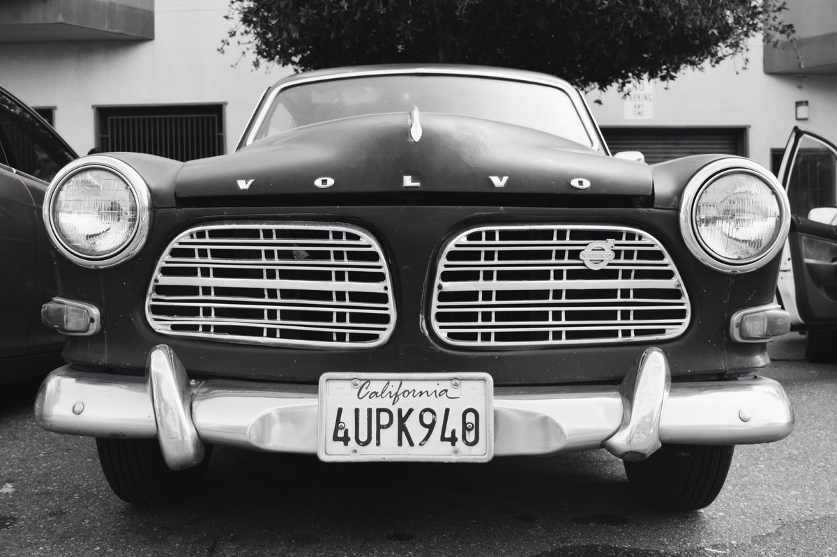 edgewisesf's tweet photo. A #classic #volvo for #vintagetuesday. https://t.co/mZJhBh39Oe