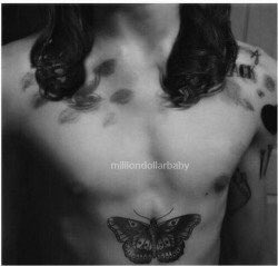 fucxevxthing's tweet photo. Hello, babes. I'm back. https://t.co/xm1YAgsoNr