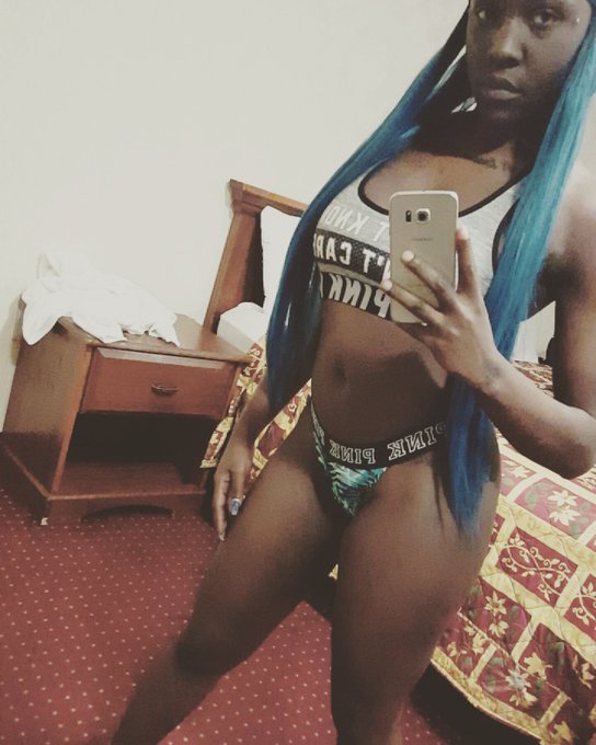 London PoundCake🍰♍✌ - 2 pic. #trapmoneywirldwide #rhgo #rpgo https://t.co/vvj9dN9n3L