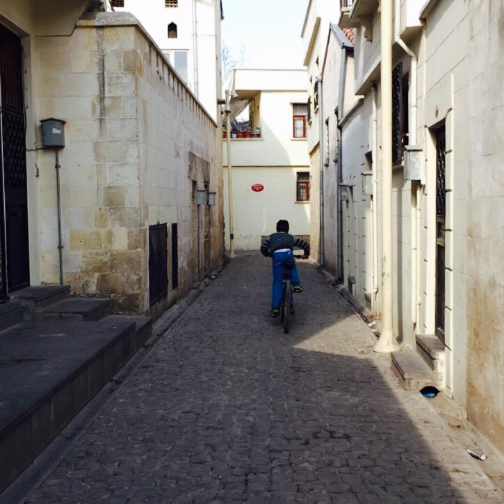 "Unutursam hatırlat, hayat umuttan ibaret." #İyiGecelerYeryüzü