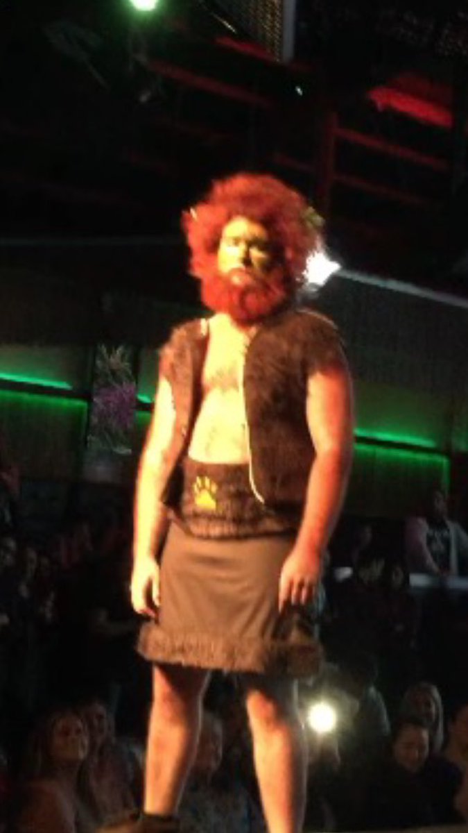 djslagle's tweet photo. @MalevolenTurkey that was a cute skirt btw ...rarrrr https://t.co/8L3yTUiqyO