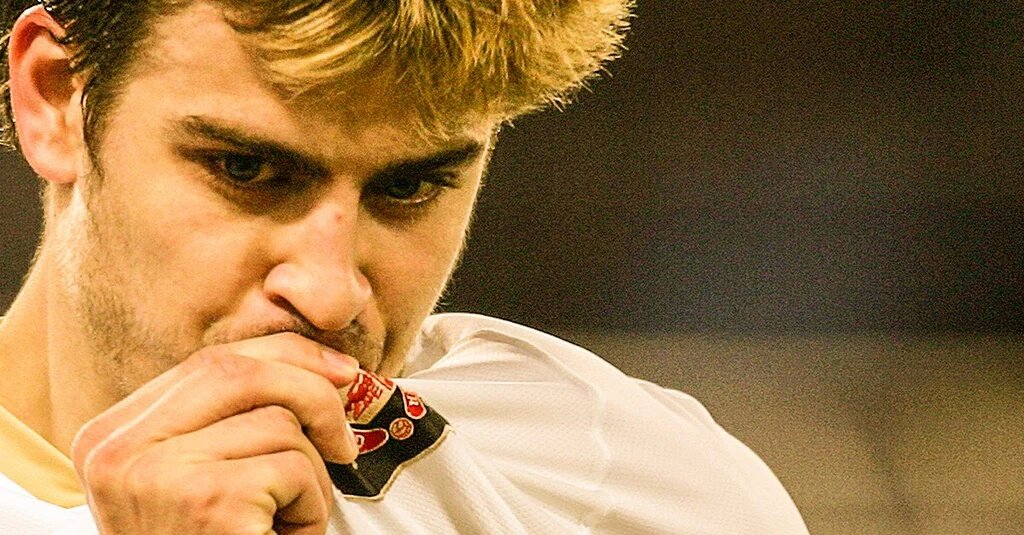 Gerard Pique: "Cinta saya untuk Manchester United terlalu besar meskipun Pep adalah seorang pelatih hebat."