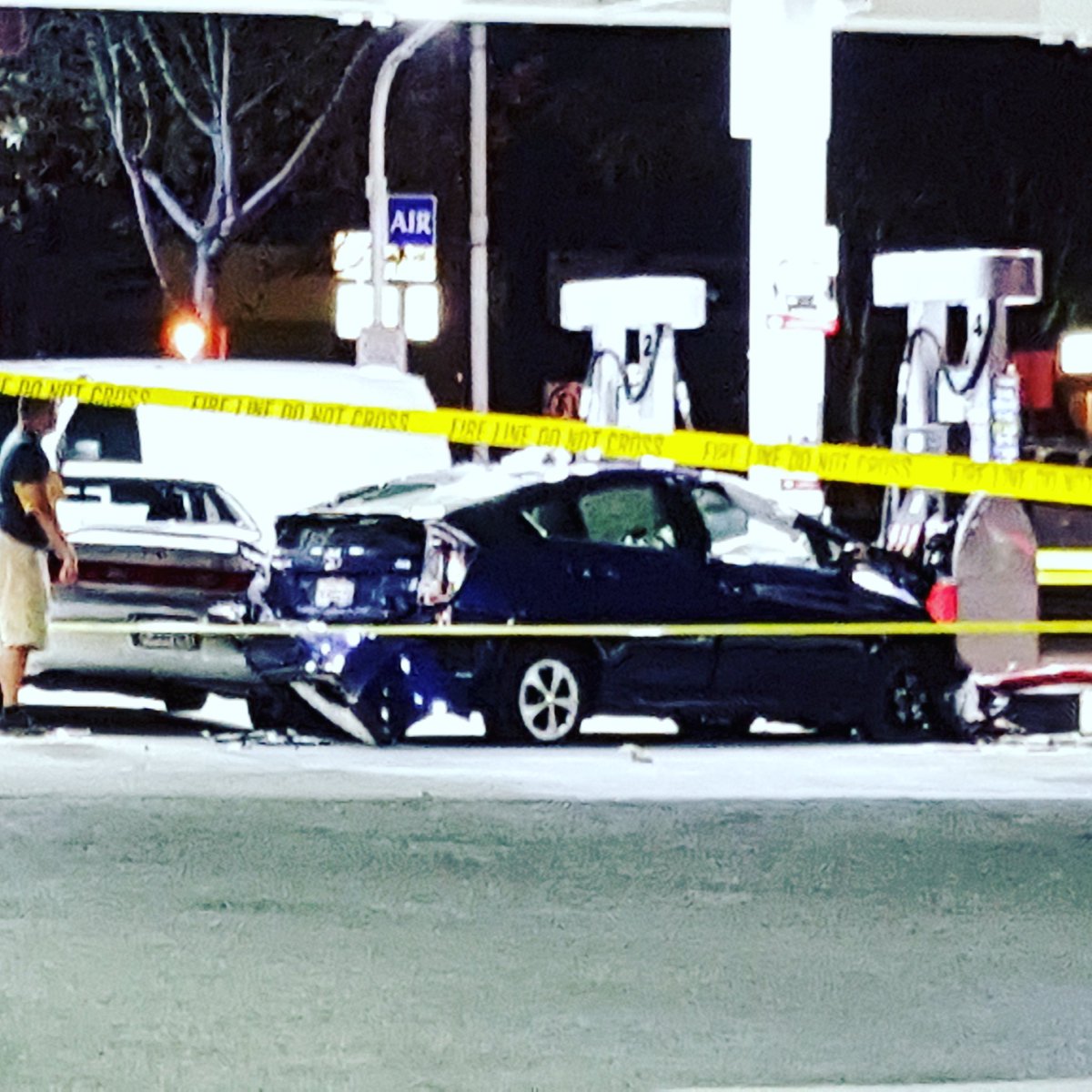 AbelSwordsPR's tweet photo. Bad day for this guy. https://t.co/6axDaZvvEQ