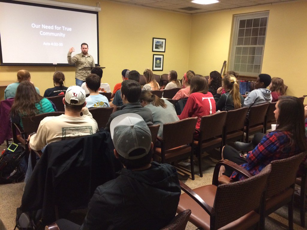 TransyCru's tweet photo. @ErikKoliser killed it tonight explaining what true Gospel Centered community looks like!! https://t.co/vaeFotkzYN