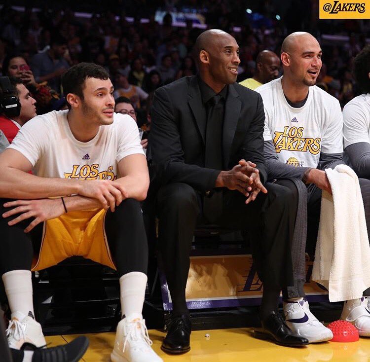 lastridewith24's tweet photo. Tonight admire him from the bench #lastridewith24 #farewelltour https://t.co/qnLBs4yHSW