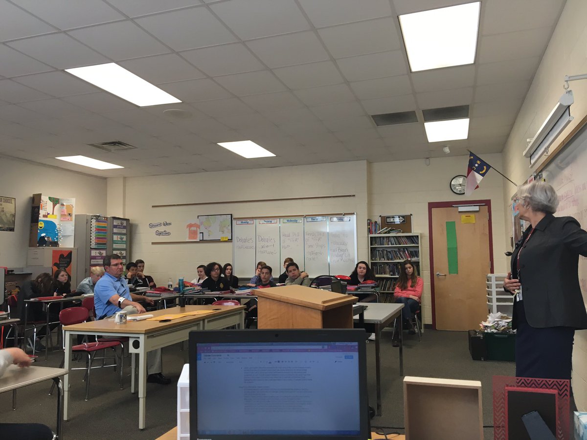 Hello_Ms_Haas's tweet photo. Love having special guests during debates! Thanks for serving your jury duty Rhodes and Baker! :p #salemproud https://t.co/kobxKSZdUE
