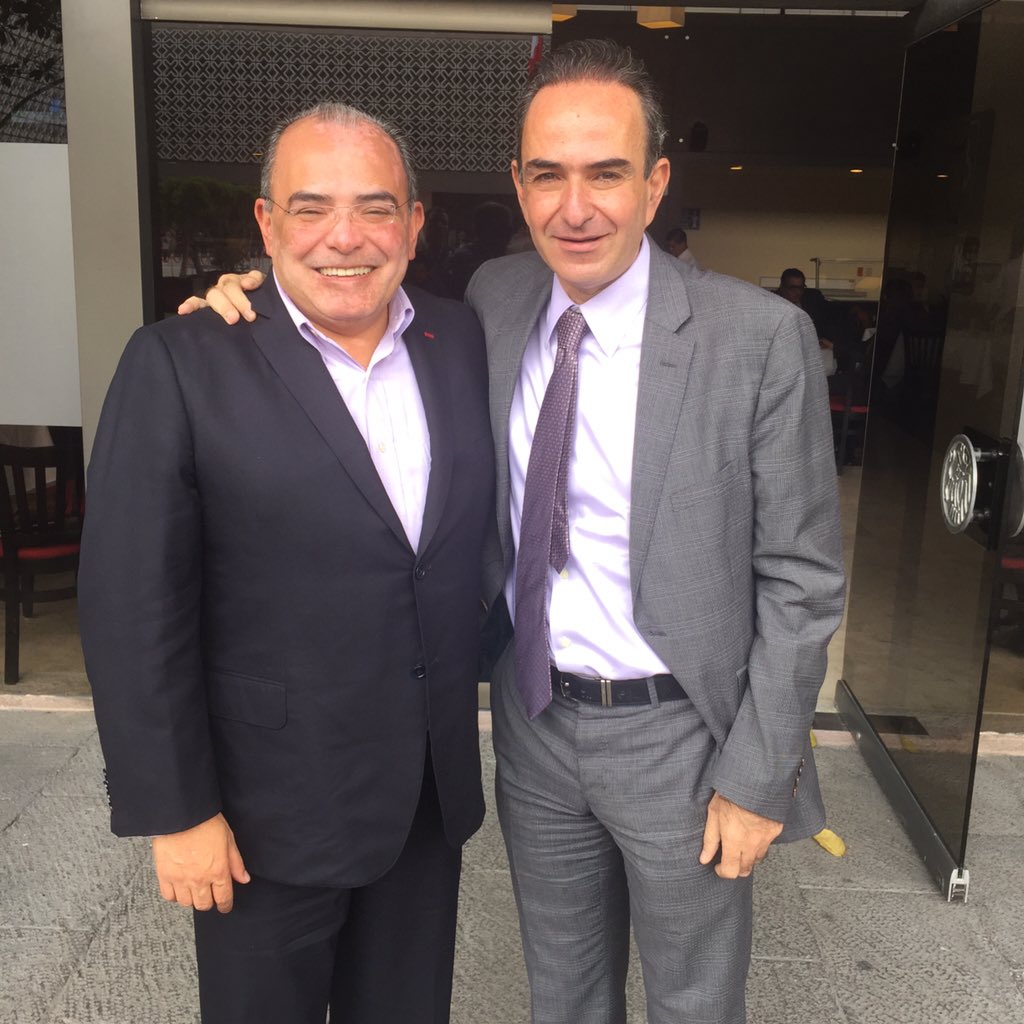 ppmarquez12's tweet photo. #JuntosLoLograremos Con firmeza y determinación, saludando a @EstefanChidiac vamos con todo!!!! @CNOPPue https://t.co/q0bm8iY68C