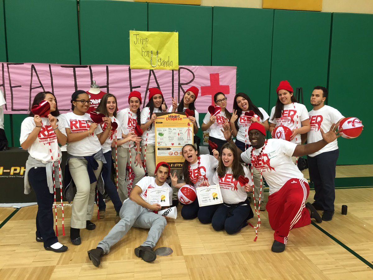 SNHSMater's tweet image. SNHS at the health fair with @Involved_Teens and #IPHIT