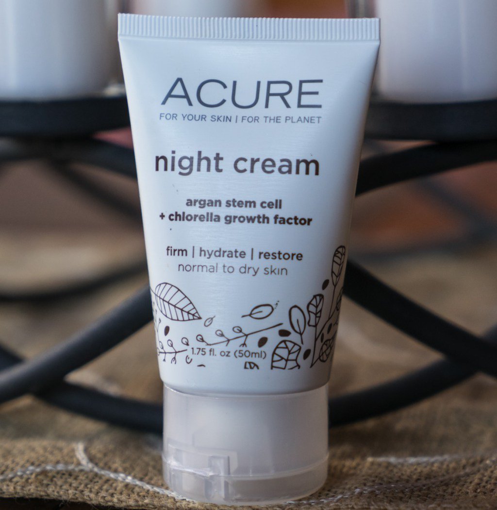 CrueltyFreeRvws's tweet photo. A Cruelty Free Night Cream, Acure Organics https://t.co/UqEkriLHlY https://t.co/6GtLat5CWl