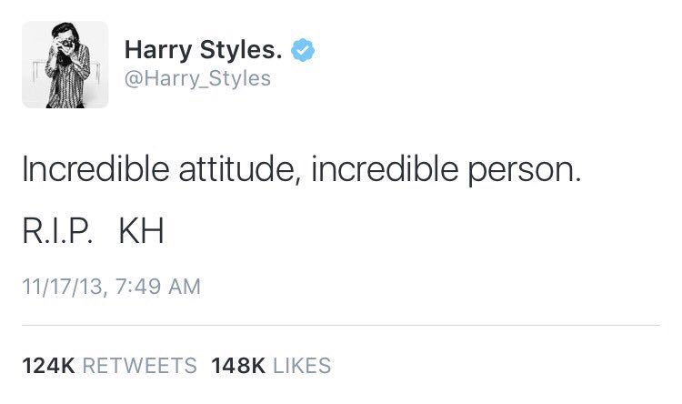 1Dir_Worldwide's tweet photo. 少し前、ファンのKalcey Hallinanちゃんが入院していた時にSkypeするHarry🙈❤️

Kelceyちゃんはすでに亡くなっており、亡くなった連絡を受けた時にもHarryはTweetしています https://t.co/xSxhTyH6os