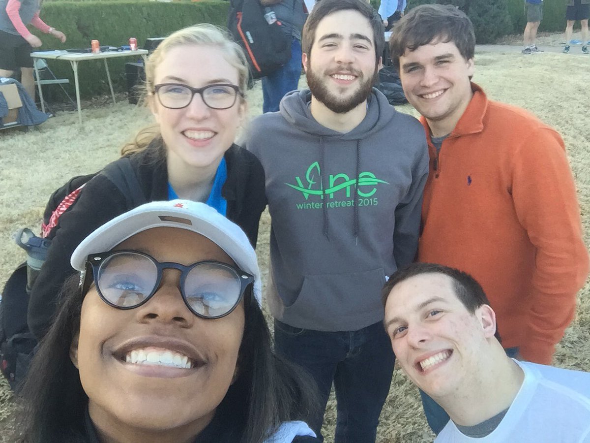 thebionkadeyon's tweet photo. CFC takeover at the #CEATvsSpears Kickball Game @RachelDavis11 https://t.co/i7SKEB81Iu