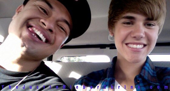 AlfredoFlores's tweet photo. Cheers to the next years of friendship and brotherhood 🍾  Wishing you nothing but the best today @justinbieber #JB22 https://t.co/J1QXFqPvgl