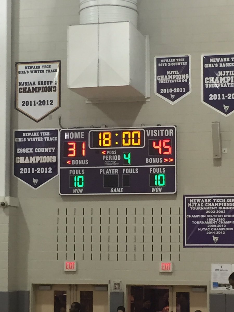 coachpolicastro's tweet photo. Congrats to the LHS girls basketball team and @Coach_Romeo ! 🏀👍🏼 #firstroundofplayoffs #lodipride https://t.co/ff1Q3NQEs3