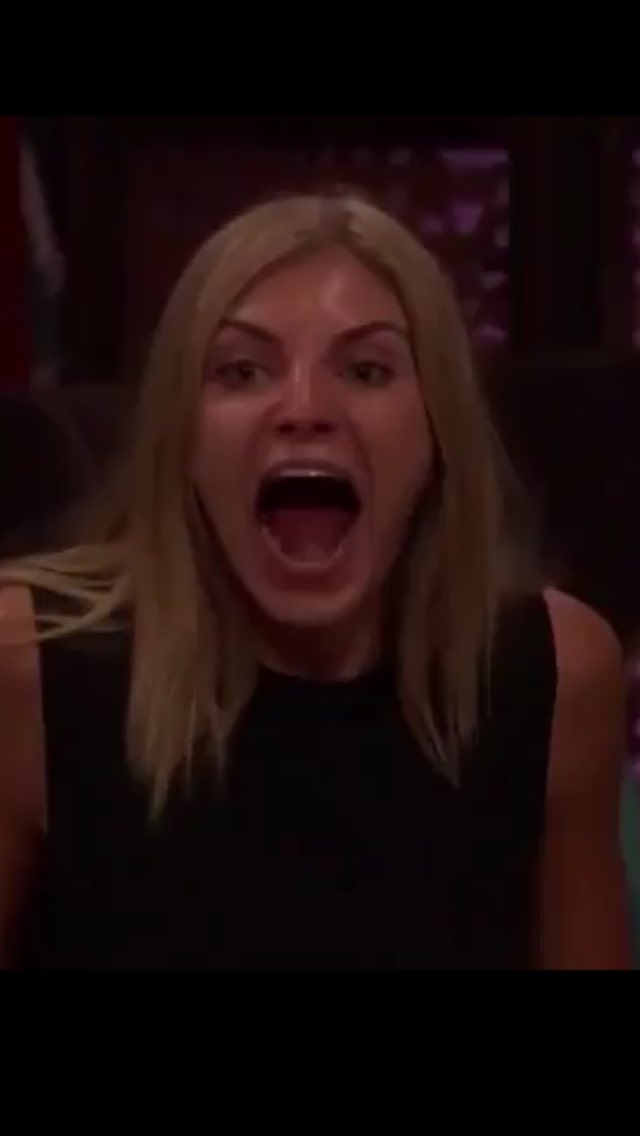 bensullivan659's tweet photo. Okay so I don't watch #thebachelor, but Olivia totally stole my signature look... https://t.co/rYfAptTJt9