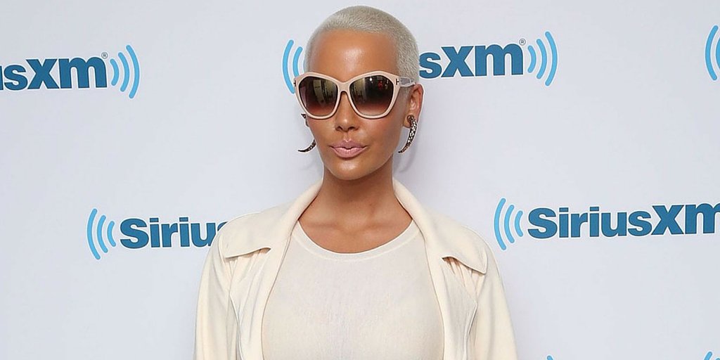 EBONY's tweet photo. Popular celeb partners like @DaRealAmberRose w/ tech company to change the emoticon game: https://t.co/LJDzxpNBab https://t.co/SBIiqq8Rmw