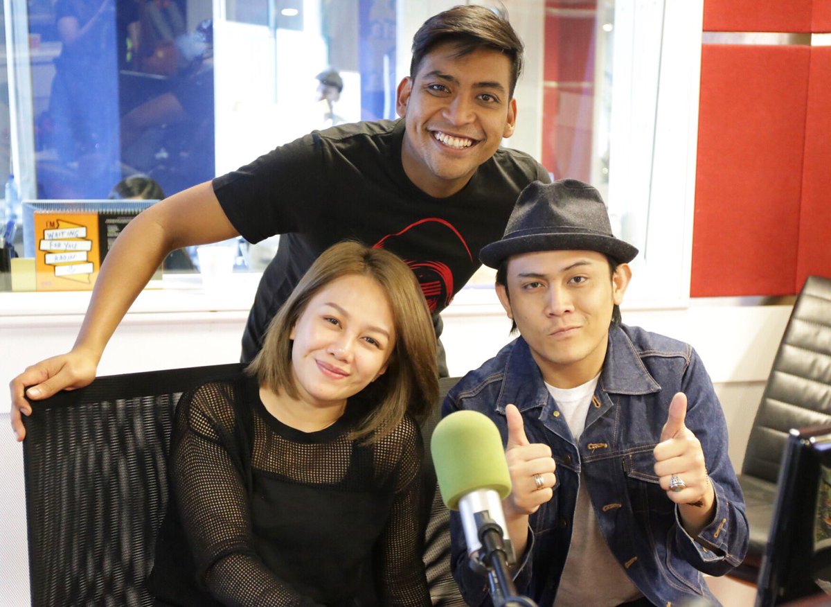 ERAdotje's tweet photo. @haniff_hamzah dengan @akimahmad &amp; @Stacy_Angie ... #JoHaRa https://t.co/OF0H6fIZbL