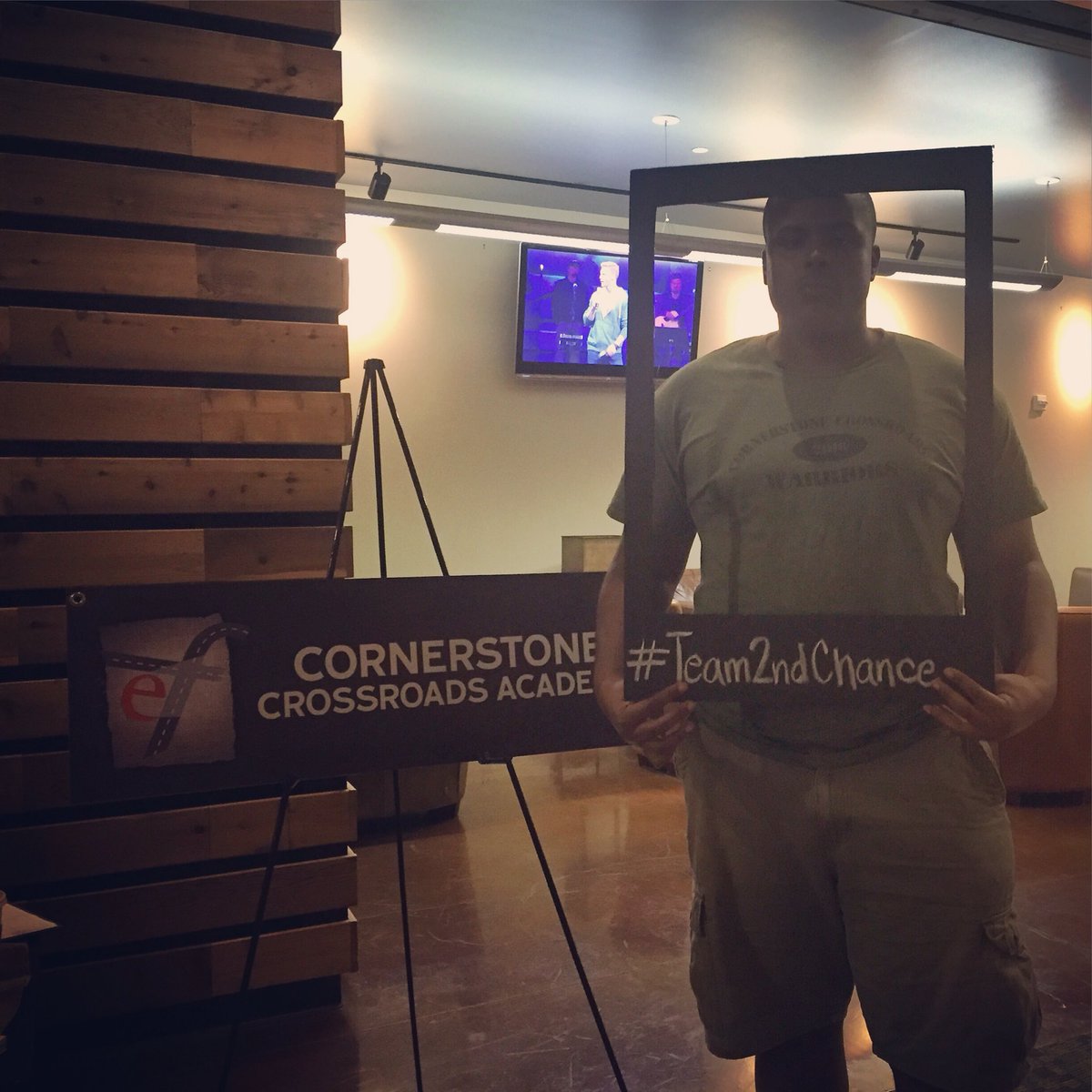 CCA2ndChance's tweet photo. We're at @theporch tonight! Stop by and say hi! #Team2ndChance https://t.co/DdC5zWzWzX