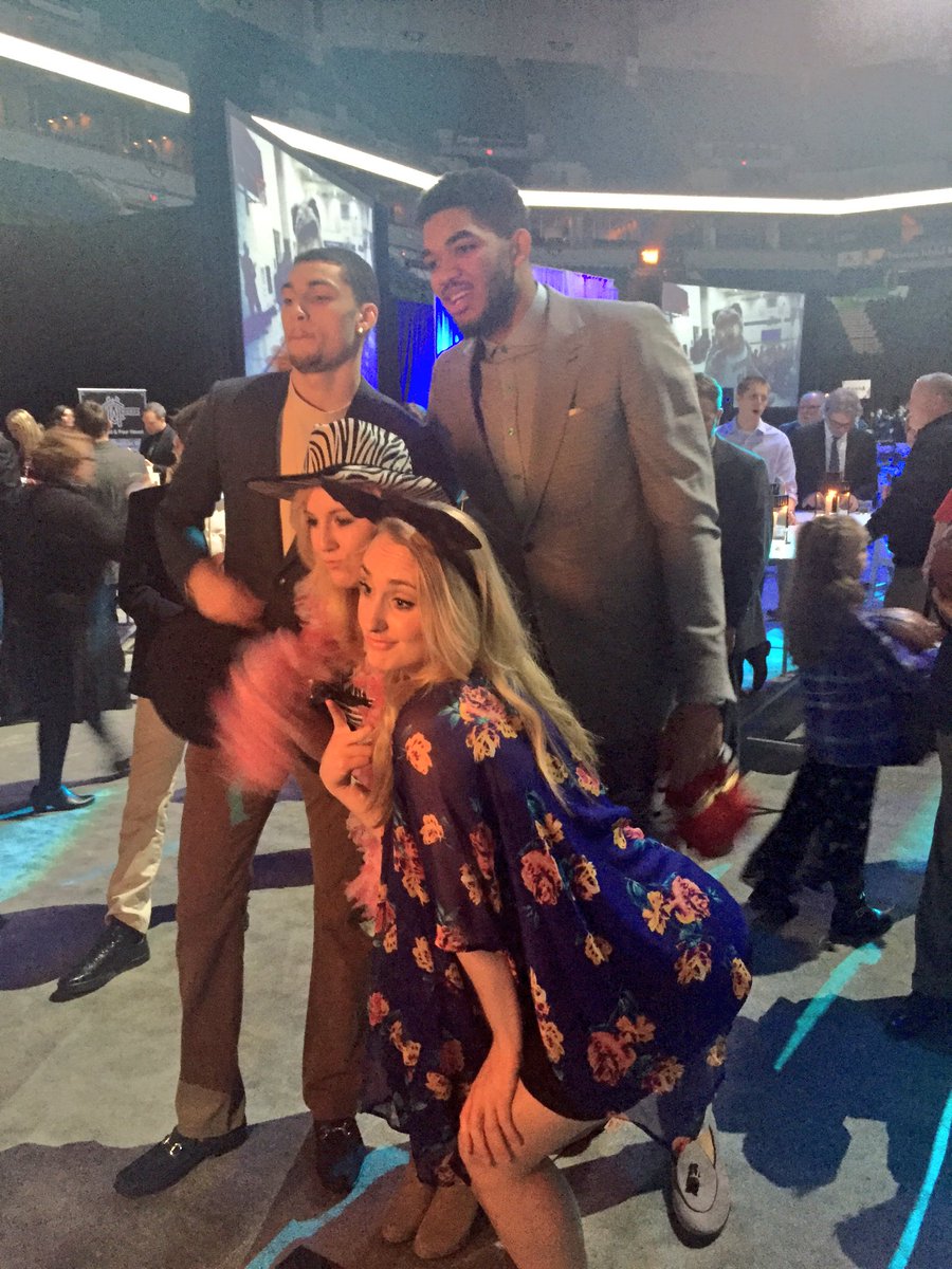 PackOffCourt's tweet photo. Nothing like mixing &amp; mingling with your favorite #Twolves players while supporting a great cause. #TasteOfTwolves https://t.co/Kulqt17Foj