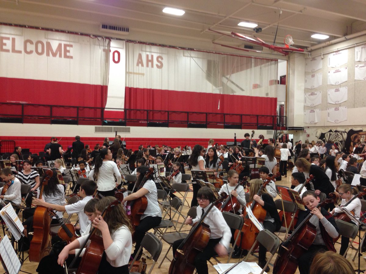 RyanRowlette's tweet image. What's better than an elementary school orchestra concert? A district wide elementary school concert #sweetmusic