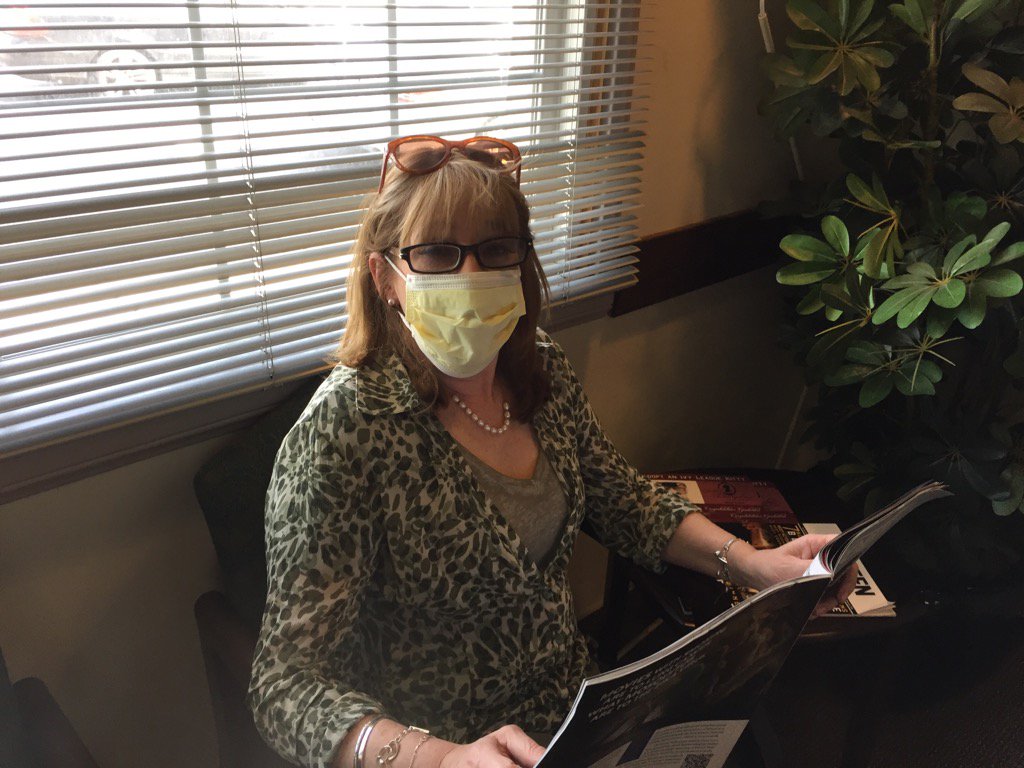 exkevinmcnally's tweet photo. Phyllis is taking no chances with El Niño.
#lastuff https://t.co/ZL4ZZwFh1C