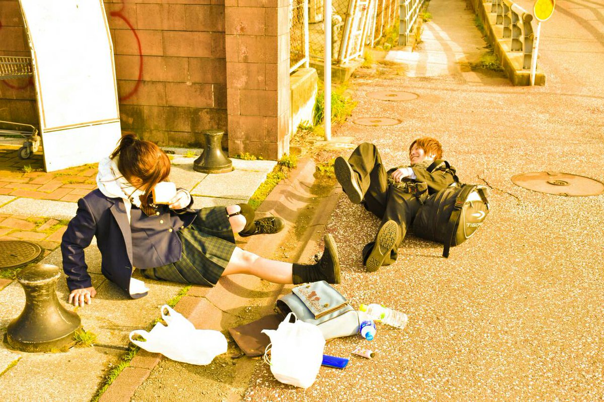 田宮透子 V Twitter Photo Mkt M1012 曲がり角でぶつかる二人 食パン優先して荷物を散らかした 少女は この後彼にも食パンを あげます ギャルゲーあるあるでした カップルポートレート カメラマンさんと繋がりたい 被写体 T Co Cnt64knk9a