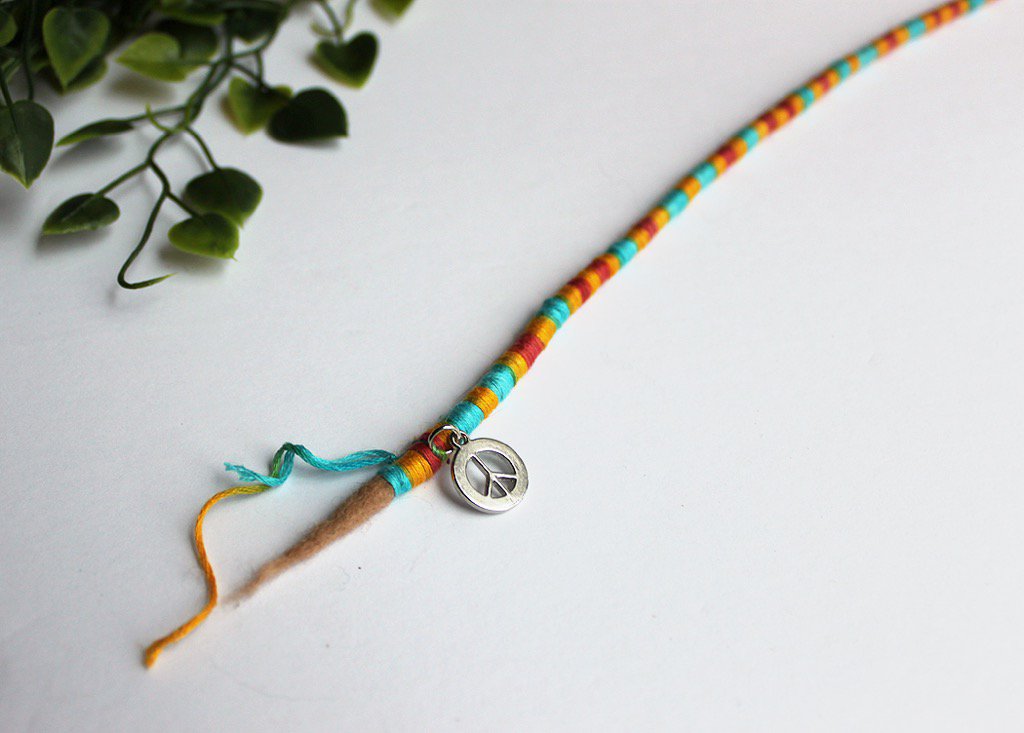 h_h_handcrafted's tweet photo. Hair wraps always make me feel summery! ☀️💚 #hairwraps #druzyquartz #etsy ✨ https://t.co/8OC1IhVeq0 https://t.co/uZUsfGRyJT