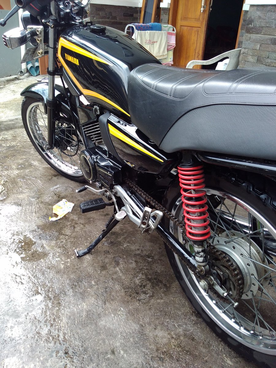 doan_Gareth's tweet photo. bilih nu minat tiasa kontek kami weh lur sakantenan info motor na  089654379222 59C3D2D7 d jual cepat ! GARUT https://t.co/UEg8EmVNbg