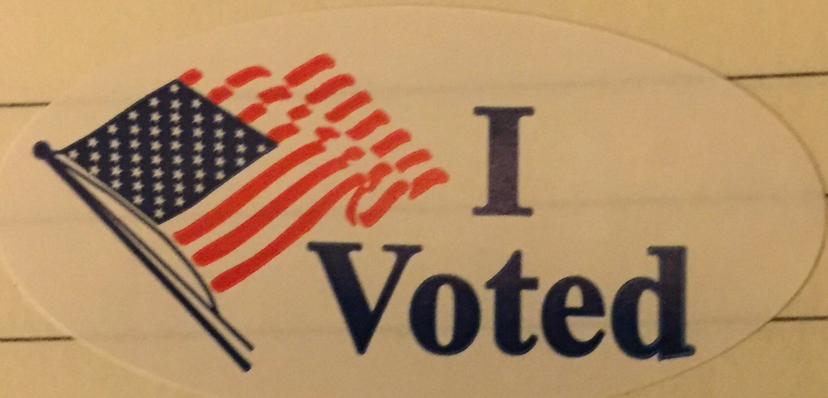 We aren't a socialist country. 4 people waiting to vote were slurping <a href="/DairyQueen/">Dairy Queen</a> treats. No sharing😳 #SuperTuesday