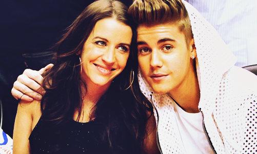 Camily_BieberS2's tweet photo. #22JB
Pattie é justin Que Fofos. 
Pattie ainda deu os parabéns pro justin pelo twitter!!
#HappyBirthdayJustinBieber https://t.co/7FkjQcVNpD