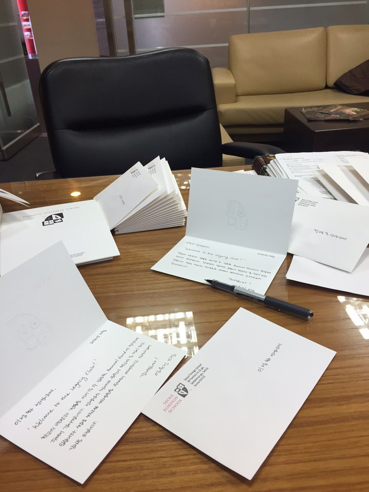 SFSAdvancement's tweet photo. A flood of thank you cards for Annual Fund donations! #100%participation #annualfund https://t.co/2iKy1WdEL5