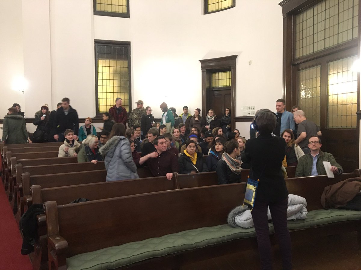 eli_coffin's tweet photo. @IlhanMN sub caucus in Marcy Holmes https://t.co/8AO4r6viZV