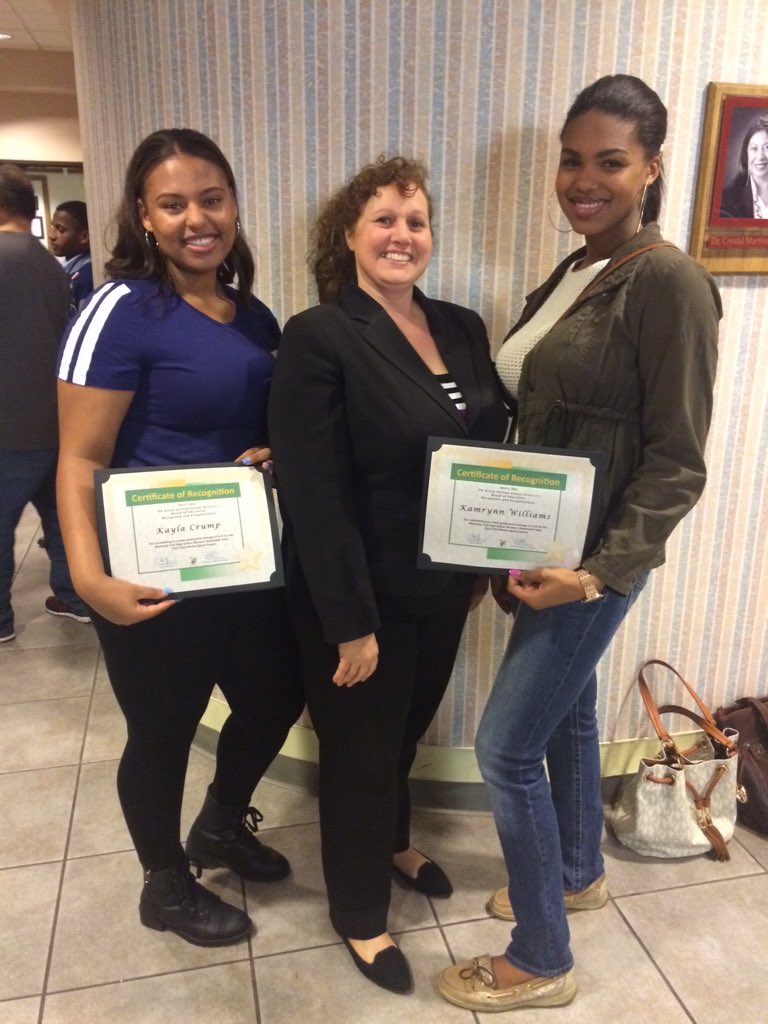 MTHSWBB's tweet photo. #smartgirlsrock tonight our girls were recognized by EGUSD for 3.34 team gpa https://t.co/sgnMztooD7