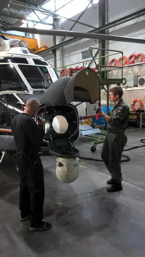 Cch-1veWEAEnlE5.jpg:large