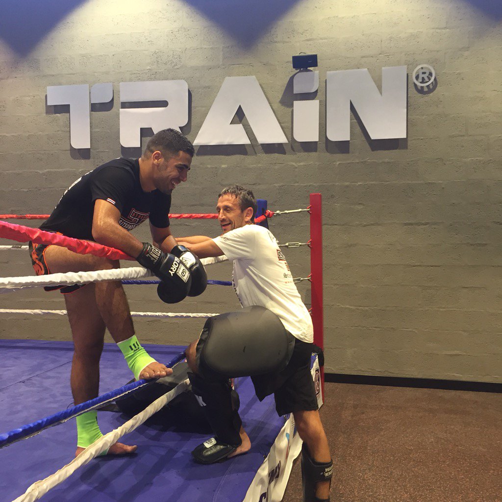 TRAINSF's tweet photo. Proud to have professional fighter Imad Assli at TRAIN today 👊🏻 #MuayThai #Fighter #Fitness #Gym #Dubai https://t.co/9O2in5VsfQ