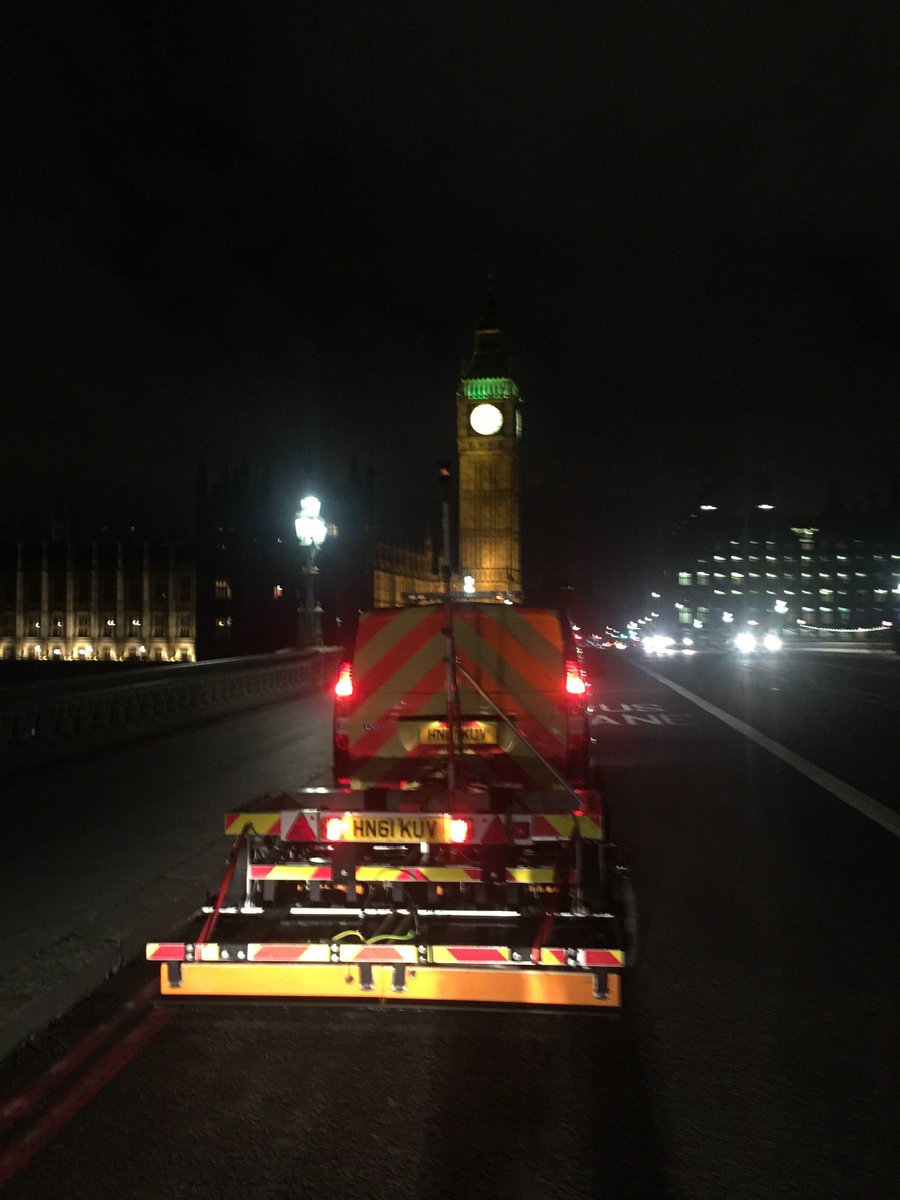 RadarSimmy's tweet photo. "The Daddy" - The original IDS Stream EM still working like a dream on Westminster Bridge last night... ! https://t.co/0oHBvPtYlL