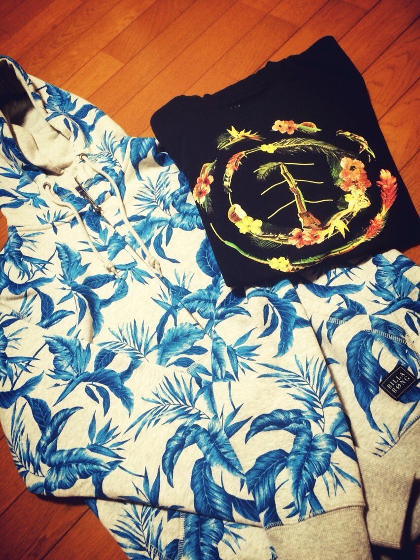 Mahoto1_2's tweet photo. こないだ彼女と買い物して
ペアルック買った😍👚👕

#fashion
#element
#BILLABONG https://t.co/wiEnyP98sP