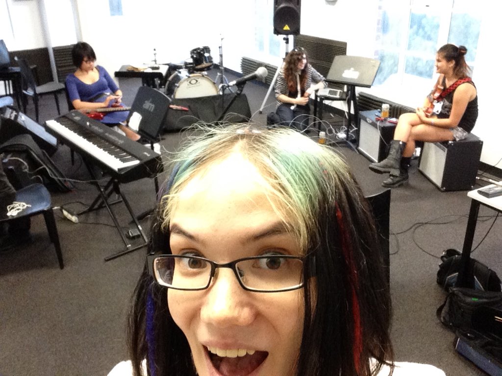 RDR_band's tweet photo. Writing new music! #songwriting #sydney #musicians #allfemale #electronic #metal #industrial #fusiongenre #music https://t.co/ghXKEzlrkE