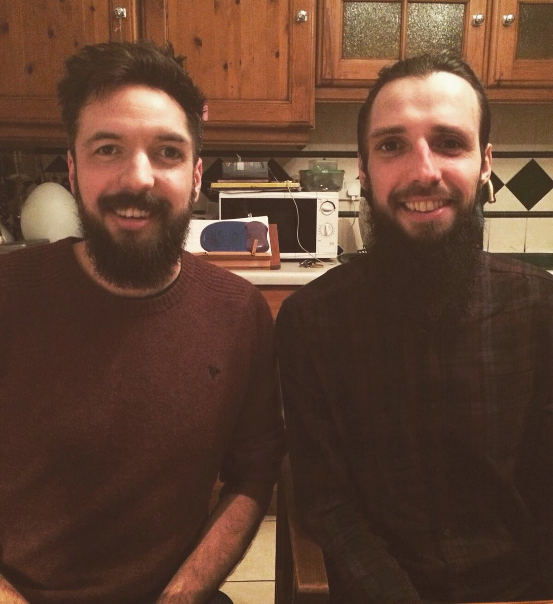 squarepegcoffee's tweet photo. As if they weren't identical enough! #faceswap #samandjosh #jamandsosh https://t.co/1xvrHcbx7Y