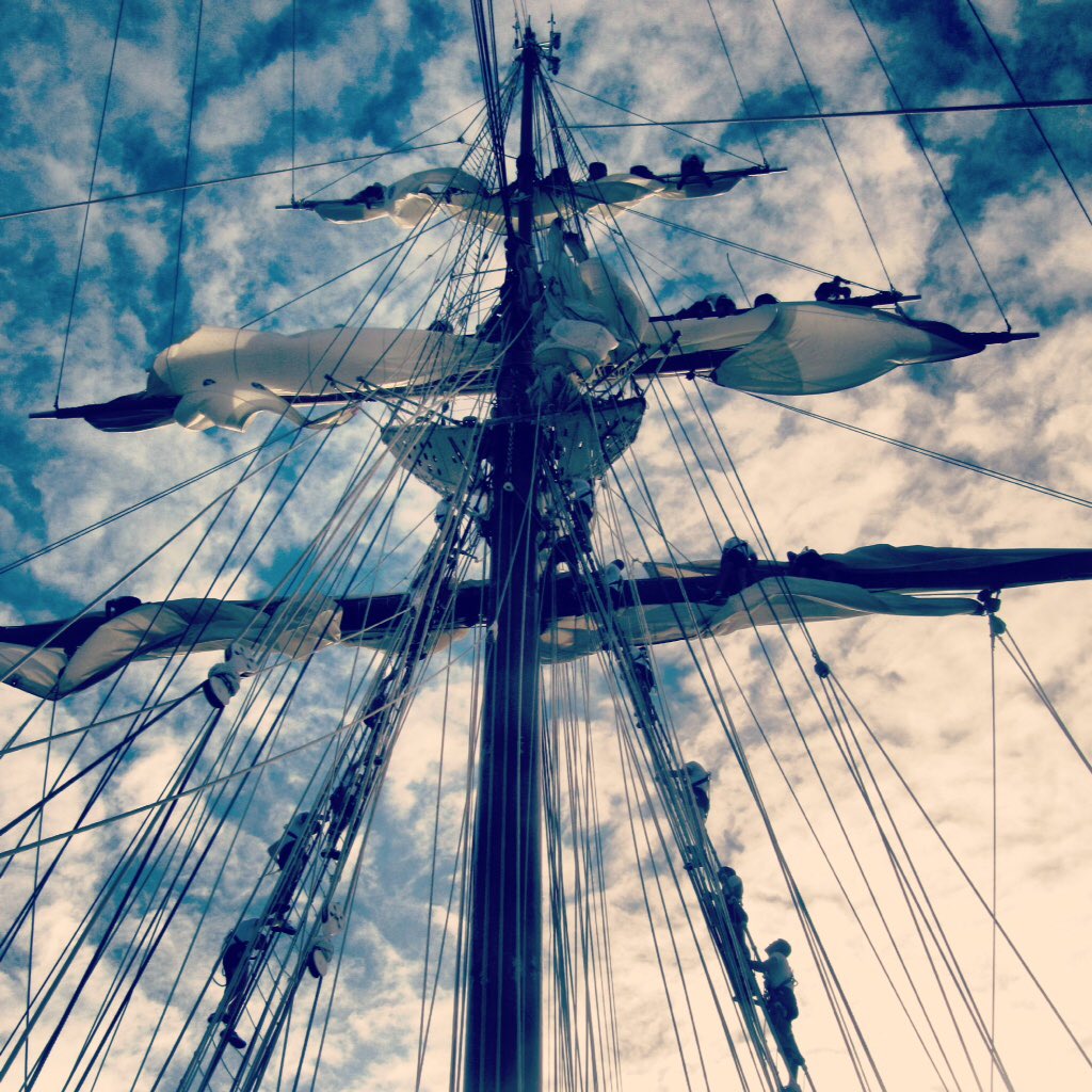 Armada_esp's tweet photo. Desde hoy hasta el viernes, puertas abiertas del buque-escuela J.S. Elcano en #Cadiz, de 15.00 a 19.00 horas https://t.co/XlmMxbEtLb