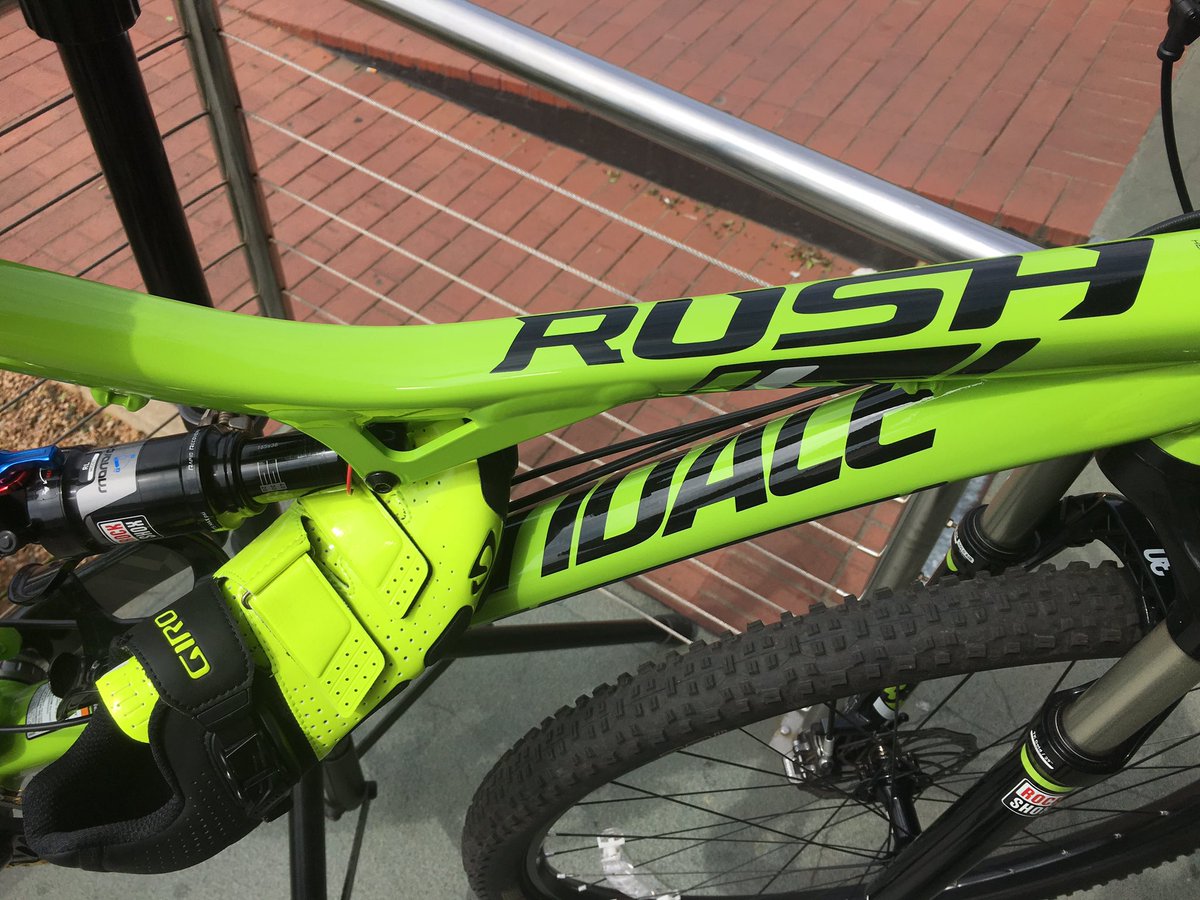 Matching shoes make the day batter #giroshoes