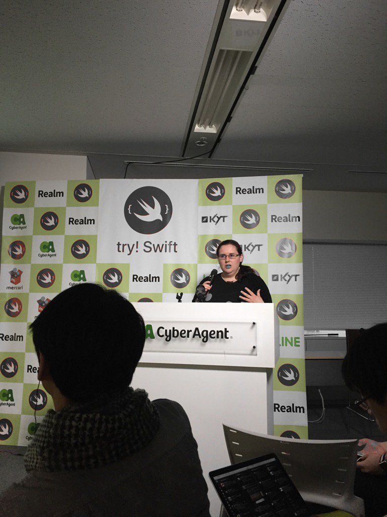 hkato193's tweet photo. Created using Show and Hide #showandhide https://t.co/PUZX8719Ng 発表中の方が販売しているアプリで撮影。 #tryswiftconf https://t.co/DfkGEoM1zh